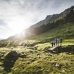 住宿加早餐酒店 Landhaus Saalbach - Joker Card Included In Summer 4*