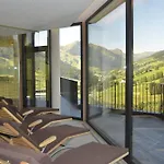 住宿加早餐酒店 Landhaus Saalbach - Joker Card Included In Summer 萨尔巴赫