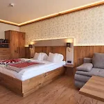 住宿加早餐酒店 Landhaus Saalbach - Joker Card Included In Summer