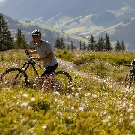 Bed & Breakfast - Joker Card Included In Summer Saalbach-Hinterglemm