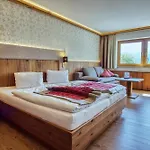 Landhaus Saalbach - Joker Card Included In Summer
