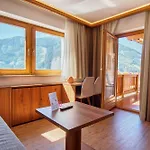 Bed & Breakfast Landhaus Saalbach - Joker Card Included In Summer 4*