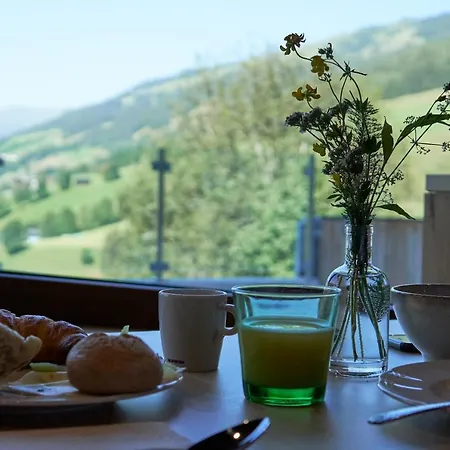 Bed & Breakfast - Joker Card Included In Summer