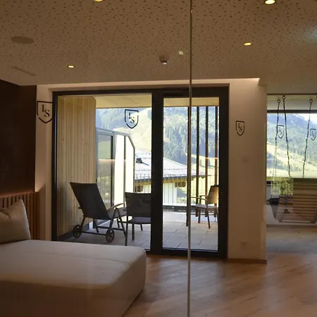 Bed & Breakfast - Joker Card Included In Summer