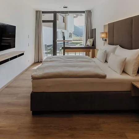 Bed & Breakfast - In & Out